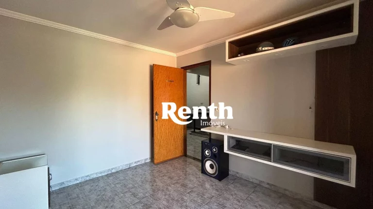 Imagem Casa com 4 dormitórios à venda, 196 m² por R$ 485.000 - Jardim Cherveson - Rio Claro/SP