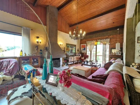 Imagem Casa para Venda em Teresópolis / RJ no bairro Golfe