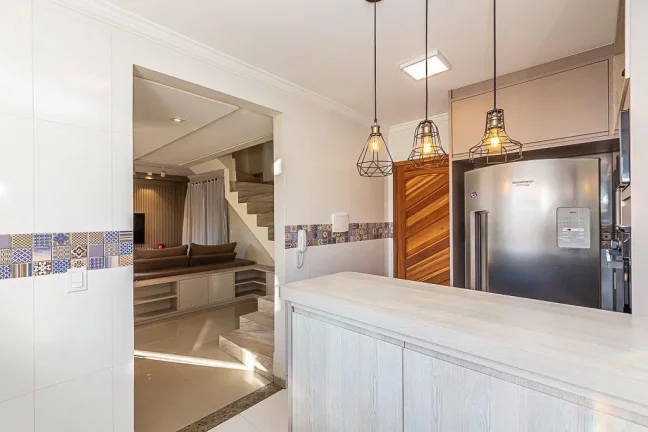 Imagem Sobrado com 3 suítes em condomínio no Santo Inacio