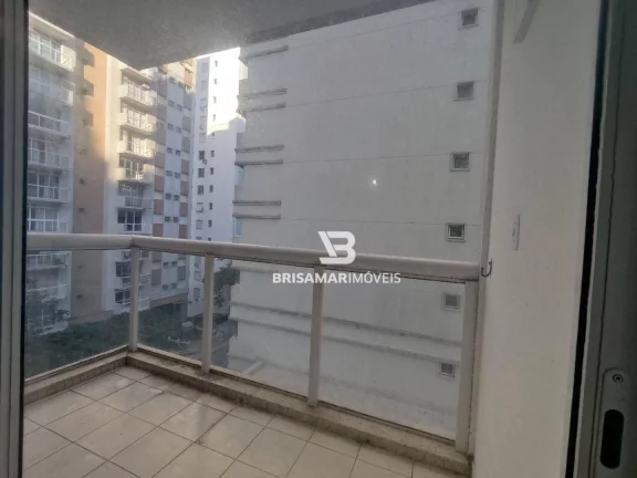 Imagem PITANGUEIRAS- APARTAMENTO NO CALÇADÃO, COM 3 DORMITÓRIOS, 50 METROS DA PRAIA DE PITANGUEIRAS.