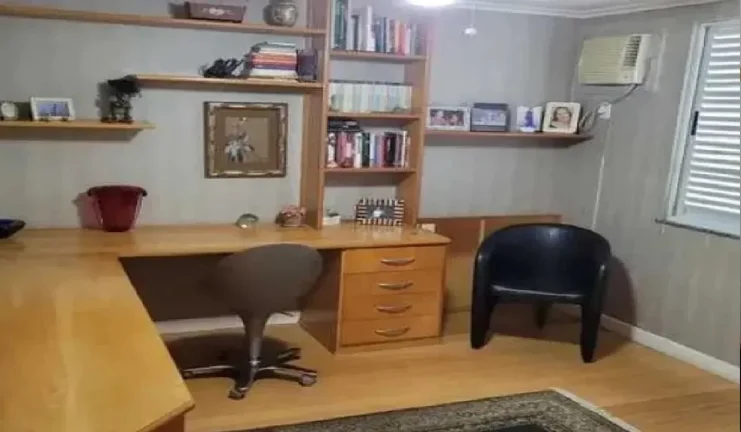 Imagem Casa para Venda em Rio de Janeiro, BARRA DA TIJUCA, 4 dormitórios, 2 suítes, 4 banheiros, 4 vagas