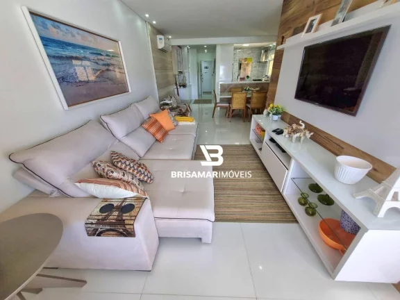 Imagem ASTÚRIAS- FRENTE TOTAL AO MAR , MARAVILHOSO APARTAMENTO TOTALMENTE DECORADO , EXCELENTE ÁREA DE LAZER , 02 VAGAS DE GARAGEM .