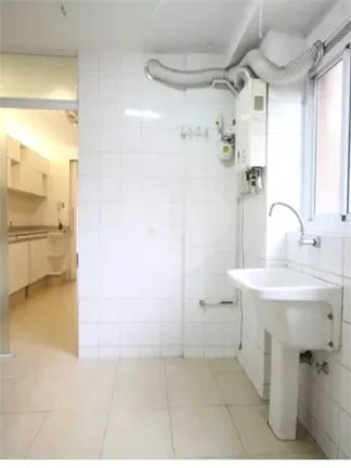 Imagem Apartamento à venda com 3 quartos, sendo 2 suítes, no condomínio Villa Amalfi, São Paulo - SP