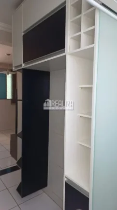 Imagem Apartamento com móveis planejados e cozinha equipada no Condomínio Spazo Up Life com 3 quartos, sendo 1 suíte