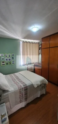 Imagem Apartamento para venda em Niterói-RJ, bairro Santa Rosa - 2 quartos, 1 sala, 2 banheiros, 1 vaga de garagem - 75,00 m² de área.