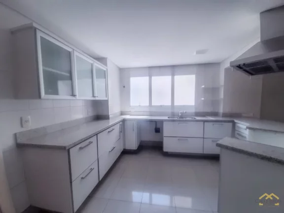 Imagem Cobertura pra Locação com 04 quartos/suíte - Condomínio Maison Classic - Centro