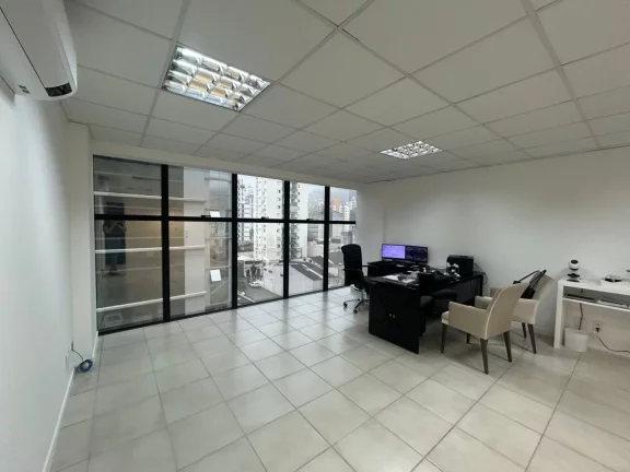 Sala Comercial para Venda em Florianópolis / SC no bairro Centro