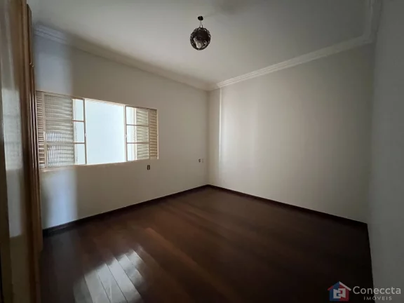 Imagem Casa à Venda no Bairro Guanabara – 4 Quartos, 2 Suítes e Área Gourmet