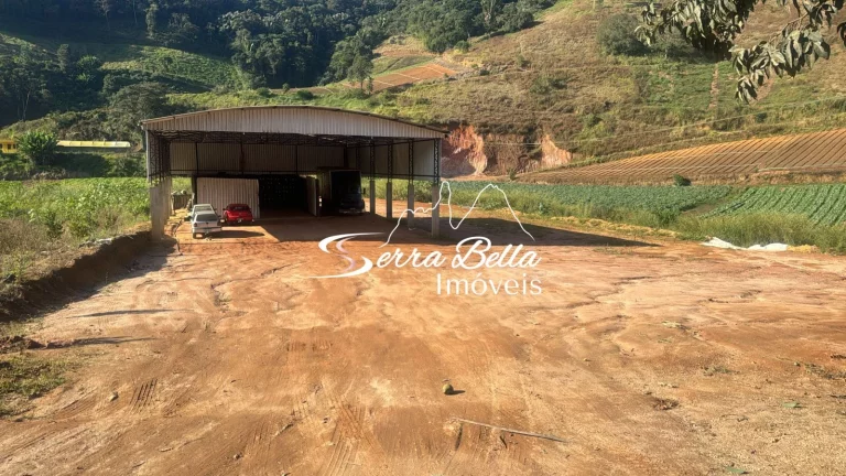 Terreno à venda no bairro Água Quente - Teresópolis/RJ