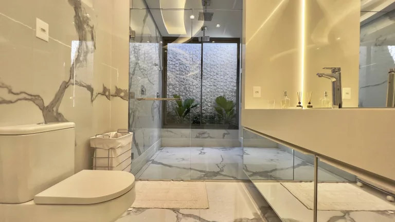 Imagem *Casa de Condomínio à Venda na Riviera de São Lourenço - Módulo 12*