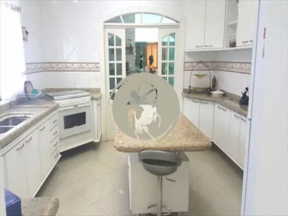Imagem MARAVILHOSA CASA A VENDA NO JARDIM ACAPULCO NO GUARUJÁ SOBRADO DE ESQUINA, 6 DORMITÓRIOS SENDO 4 S...