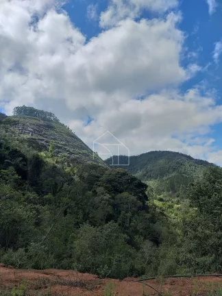 Imagem Sítio a venda entre Santa Leopoldina/Santa Teresa – 11 Hectares