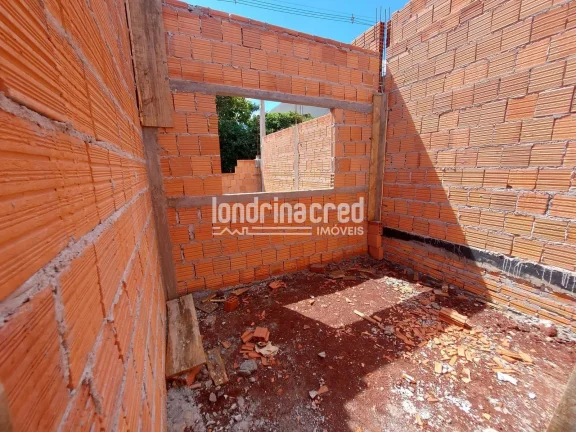 Imagem Casa à venda na Zona Leste de Londrina – 3 dormitórios (1 suíte), área gourmet, próxima à UTFPR. Terreno de 130m². Aceita financiamento!