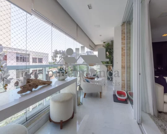 Imagem Apartamento Perdizes 4 quartos (3 suítes) e 4 vagas, 246m²