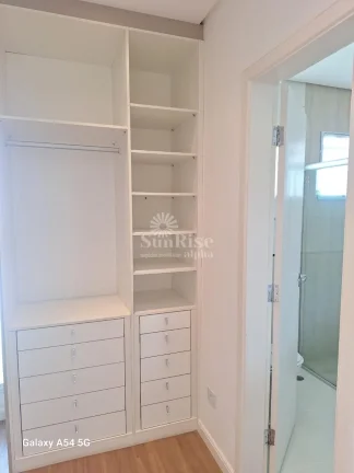 Imagem Casa à Venda no Valville - 245 m² - 3 suítes - 4 vagas - R$2.280.000 Alphaville - Santana de Parnaíba-SP