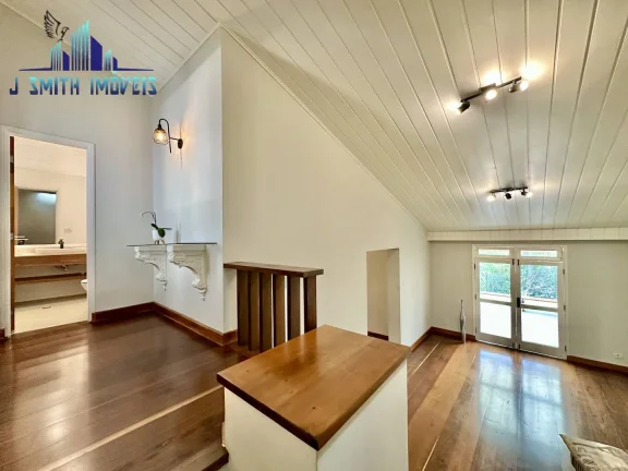 Imagem Casa em condominio. 1.605 m² terreno, 4 dorm/1ste + escritório e gourmet!