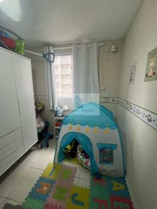 Imagem Apartamento à venda no Rio de Janeiro-RJ, bairro Camorim: 2 quartos, 1 sala, 1 banheiro, 1 vaga garagem, 50,00m².