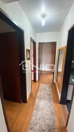 Imagem Sobrado Suíte + 02 Quartos Santa Terezinha