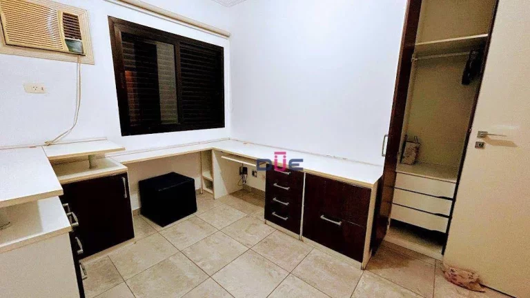 Imagem Apartamento com 4 dormitórios à venda, 142 m² por R$ 1.250.000,00 - Gonzaga - Santos/SP