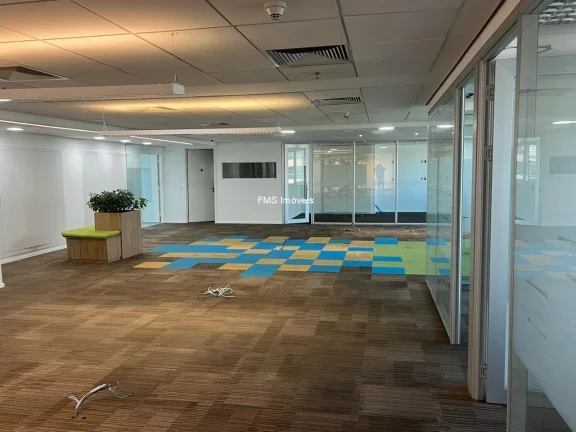 Imagem Sala Comercial na Vila Nova Conceição com 787,26m²