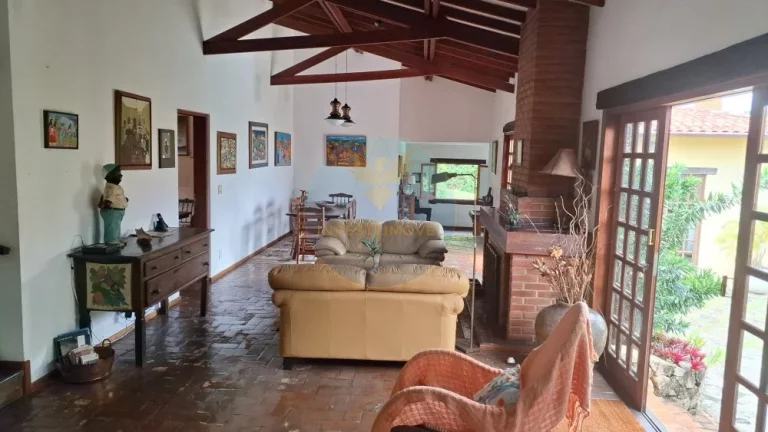 Imagem Casa em Condomínio a Venda no bairro Granja Viana - Carapicuíba, SP