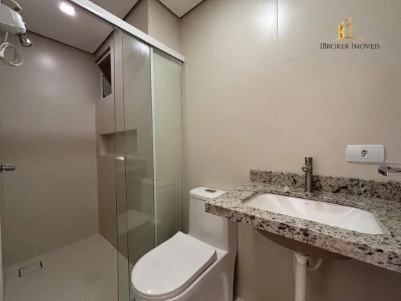 Imagem Apartamento REFORMADO com 2 quartos à venda, 49 m² por R$ 420.000 - Bigorrilho - Curitiba/PR