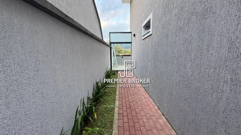 Imagem Casa com 3 dormitórios à venda, 143 m² por R$ 880.000,00 - Alto - Teresópolis/RJ