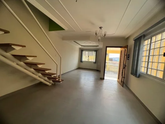 Imagem Sobrado com 3 dormitórios à venda, 170 m² por R$ 750.000,00 - Centro - Ferraz de Vasconcelos/SP