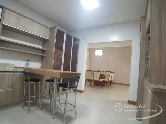 Imagem Casa de Alto Padrão no Bairro Floresta em Joinville