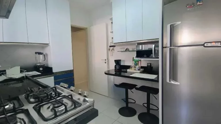 Imagem Apartamento diferenciado com 2 suítes e 2 vagas de garagem em Balneário Camboriú