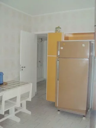 Imagem PITANGUEIRAS - CALÇADÃO - 30 METROS DO MAR - LINDA VISTA - 181 M² DE ÁREA ÚTIL - GARAGEM NO PRÉDIO - EXCELENTE APARTAMENTO.
