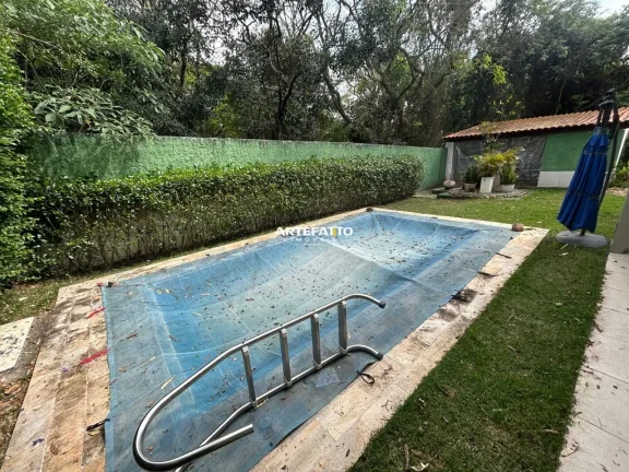 Imagem Alugo casa em condomínio São 4 dormitórios, sendo 2 suítes, além de 3 banheiros,