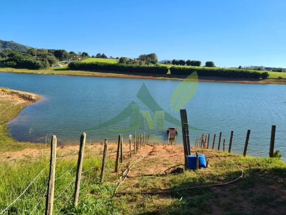 Imagem Belíssimo Terreno na Beira da Represa em Piracaia