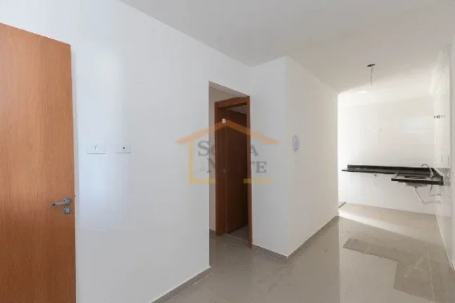Imagem Apartamento com 39,05m², dispõe de 2 dormitórios, sala para dois ambientes, cozinha com gabinete ...