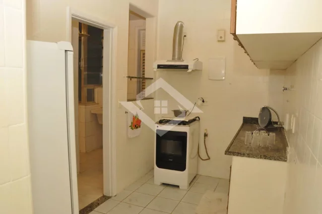 Imagem Apartamento de 3 Quartos para Venda em Copacabana com 100 m²