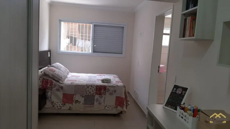 Imagem Casa térrea com 2 quartos sendo 1 suíte com garagem para 3 carros - Jundiaí/SP