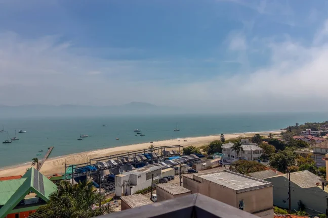 Imagem Cobertura 3 Suítes para Locação Anual em Canajurê, Vista Mar