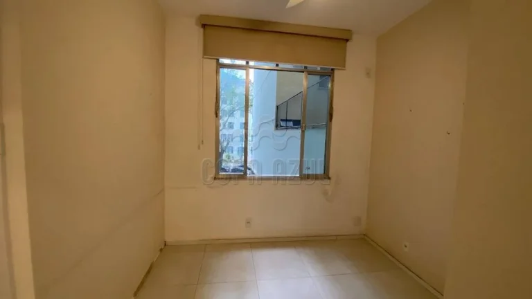 Imagem Laranjeiras – Rua das Laranjeiras | Residencial › Apartamento 3 quarto(s) à Venda