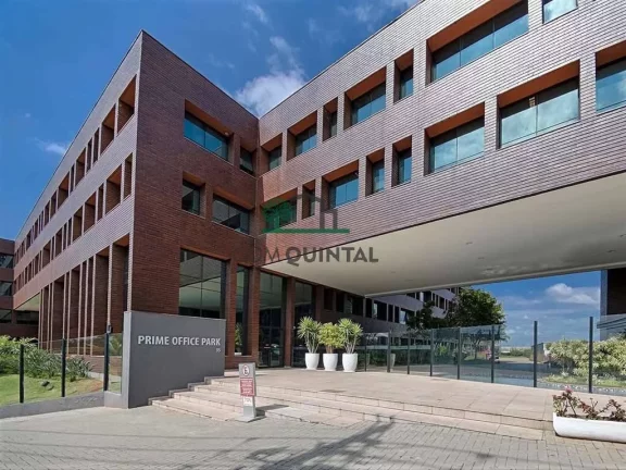 Sala Comercial à Venda, 82 m² em Jardim Lambreta - Cotia