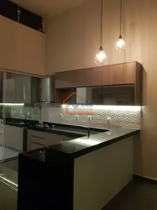 Imagem Condomínio Santa Mônica III - Casa à venda no bairro Jardim Santa Mônica III - Mogi Guaçu/SP
