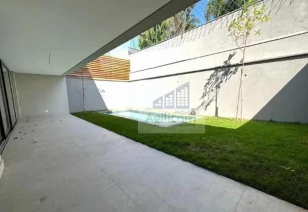 Imagem CASA DE CONDOMÍNIO À VENDA EM CAMPO BELO COM 4 DORMITÓRIOS