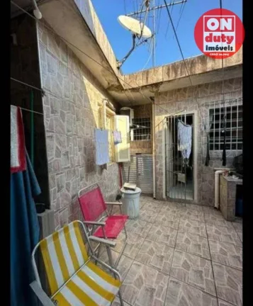 Imagem Casa com 3 dormitórios à venda, 120 m² por R$ 375.000,00 - Parque Bitaru - São Vicente/SP