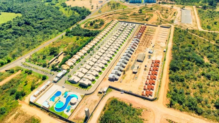 Imagem Lotes Parcelados área com 1.000 Mil metros - Lagoa Golden