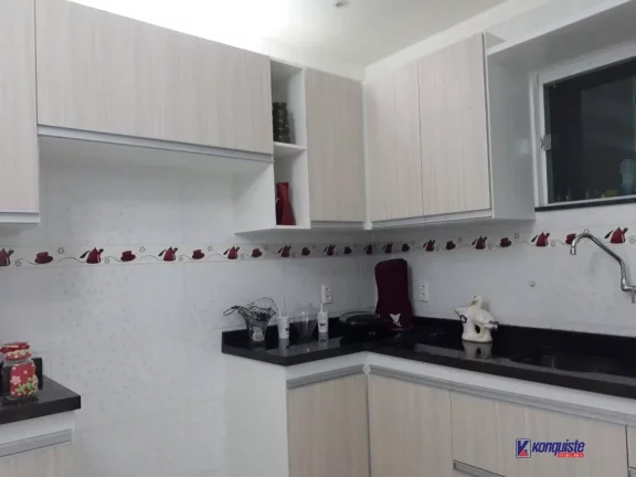 Imagem VENDO CASA DE 4/4 SENDO 1 SUITE - BAIRRO BARÁUNA