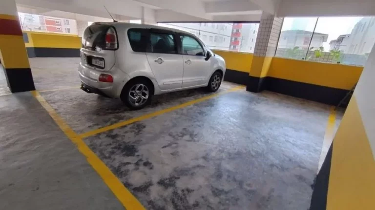 Imagem Apartamento à Venda em Vila Tupi, Praia Grande - SP
