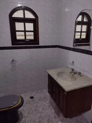 Imagem Sobrado com 4 dormitórios, 367 m² - venda por R$ 960.000,00 ou aluguel por R$ 3.500,00/mês - Vila Humaitá - Santo André/SP