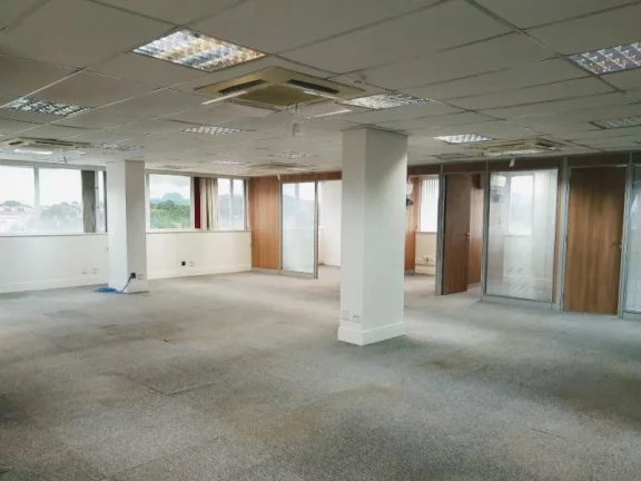 Imagem PRÉDIO CORPORATIVO COM LOCALIZAÇÃO ESTRATÉGICA NA GRANJA DOS CAVALEIROS!