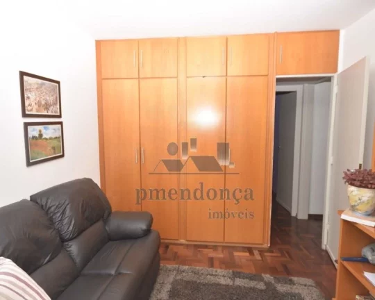 Imagem Apartamento Ensolarado, amplo, e muito conservado...possui sala para dois ambientes, 03 dormitórios...