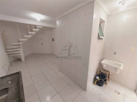 Imagem Espaçoso Sobrado em Condomínio no Forte, Praia Grande - 2 Suítes