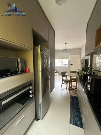 Imagem LINDA CASA, 2 DORMS, 1 VAGA, IMPECÁVEL!! CONDOMÍNIO FECHADO EM COTIA.